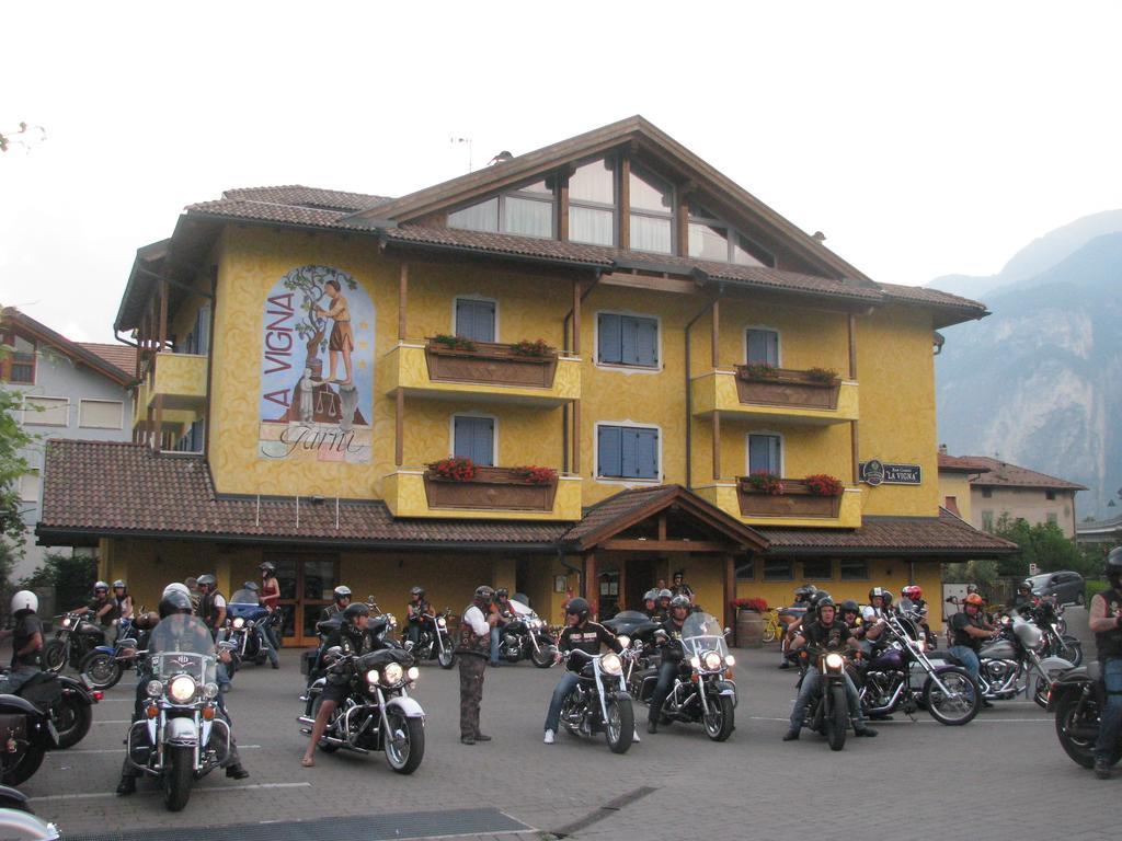 Hotel Garni La Vigna - Adult Friendly San Michele allʼAdige Eksteriør billede