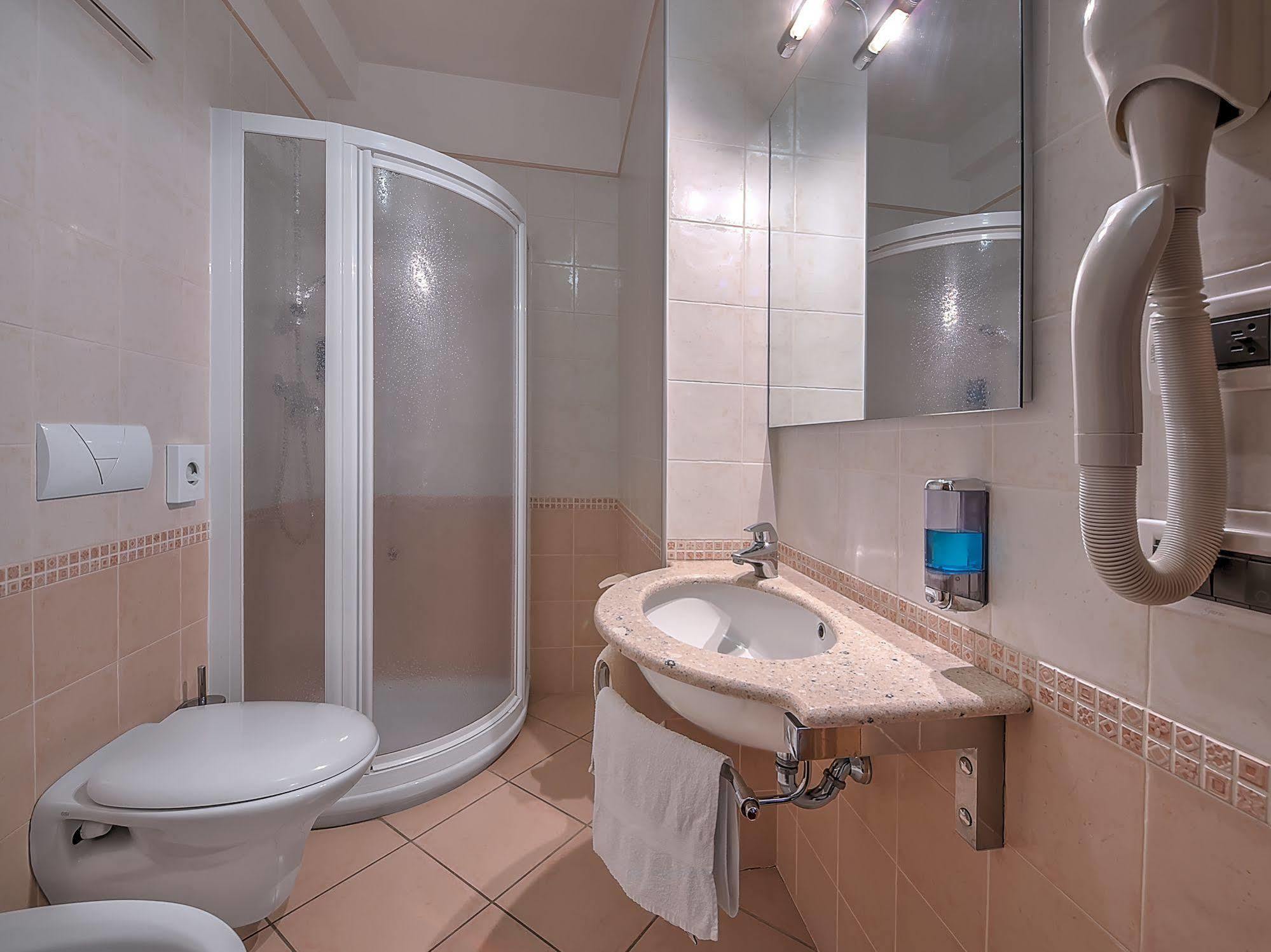 Hotel Garni La Vigna - Adult Friendly San Michele allʼAdige Eksteriør billede