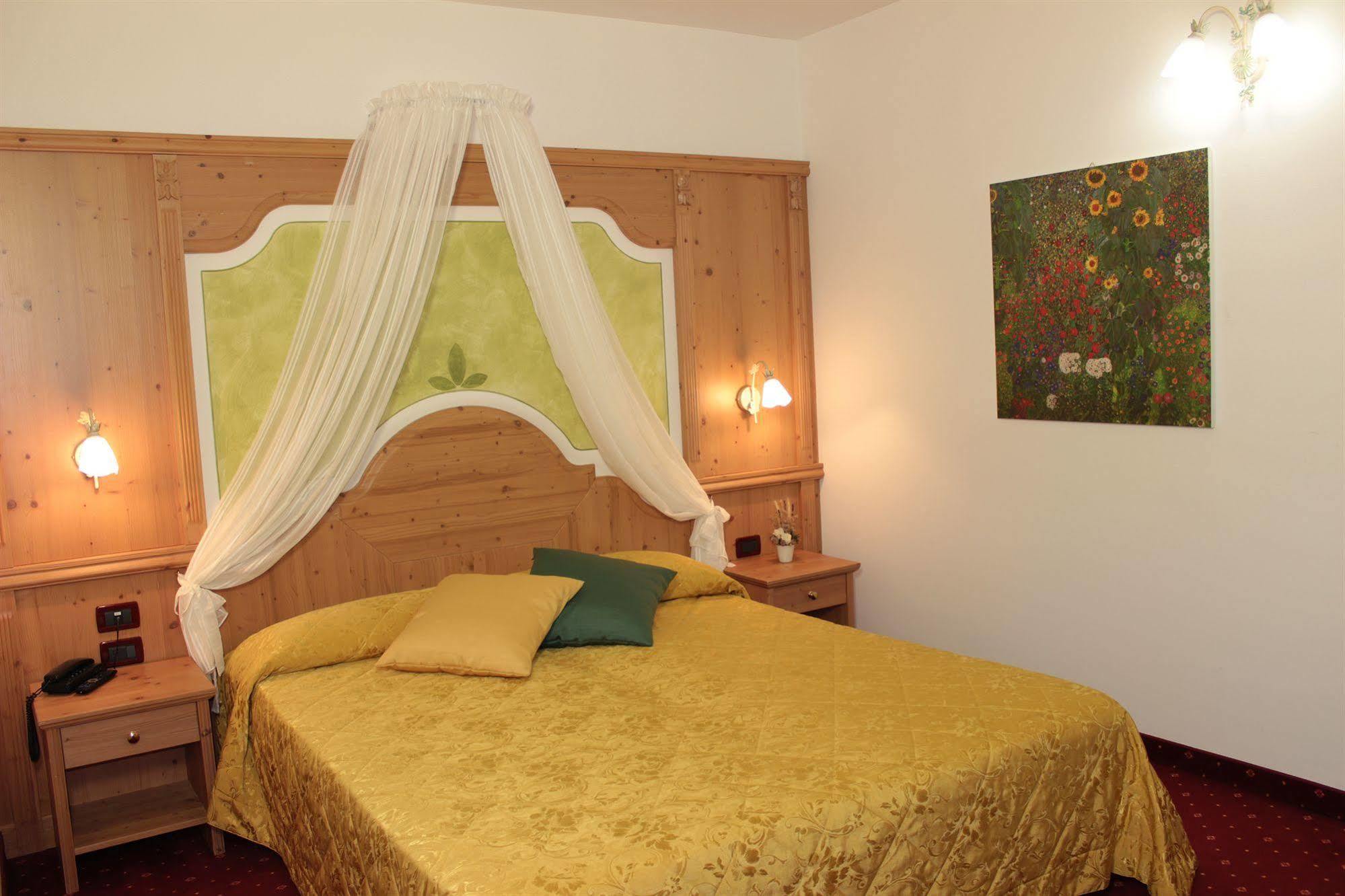 Hotel Garni La Vigna - Adult Friendly San Michele allʼAdige Eksteriør billede