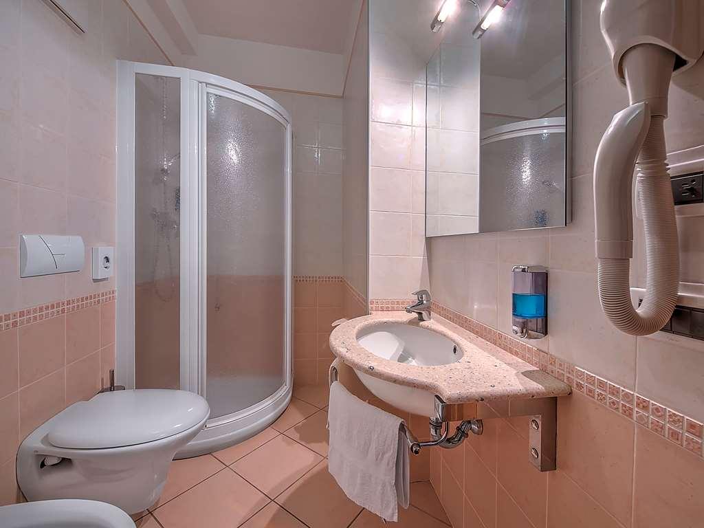 Hotel Garni La Vigna - Adult Friendly San Michele allʼAdige Værelse billede
